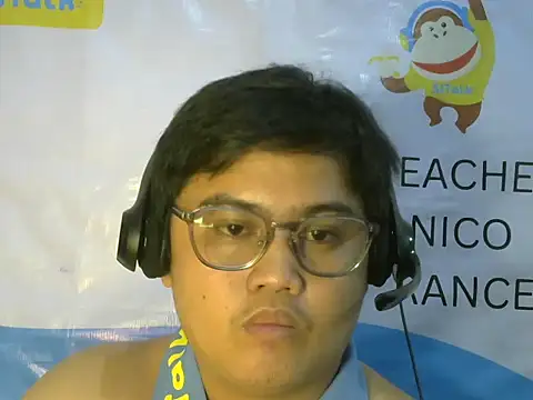 Snapshot of Yummy_Tommy21 chatting on 09/20/25, 05:25 Yummy Tommy21 online show from 09/20/25, 05:25