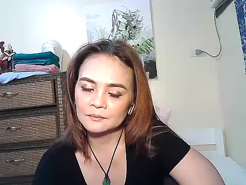 Kisses-13 online show from 11/02/25, 01:57