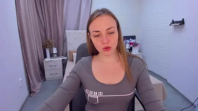 Snapshot of JessicaNickson chatting on 12/12/24, 07:41 JessicaNickson online show from 12/12/24, 07:41