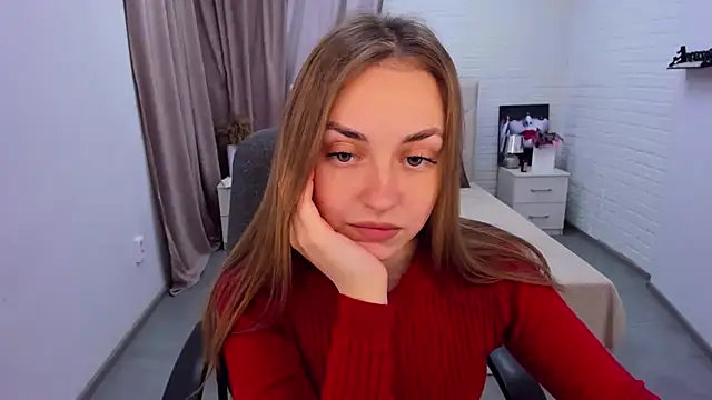 Snapshot of JessicaNickson chatting on 12/16/24, 09:24 JessicaNickson online show from 12/16/24, 09:24