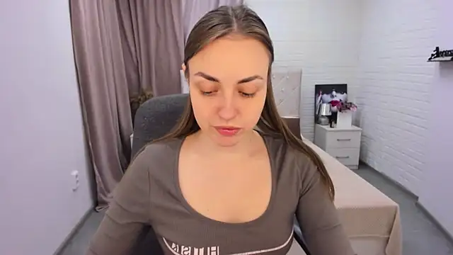 Snapshot of JessicaNickson chatting on 12/26/24, 09:44 JessicaNickson online show from 12/26/24, 09:44