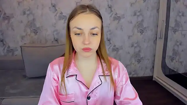 Snapshot of JessicaNickson chatting on 02/17/25, 09:24 JessicaNickson online show from 02/17/25, 09:24