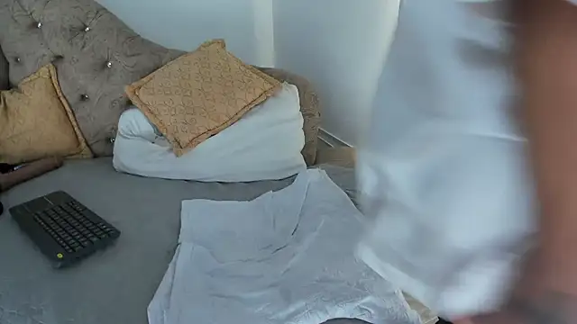 Naughty  Mom online show from 12/22/24, 01:44