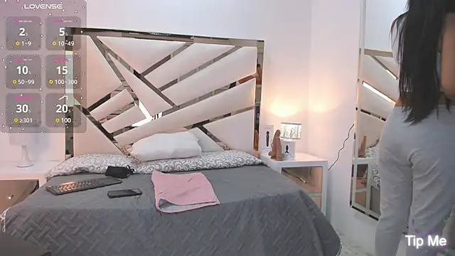 Naughty  Mom online show from 01/15/25, 12:36