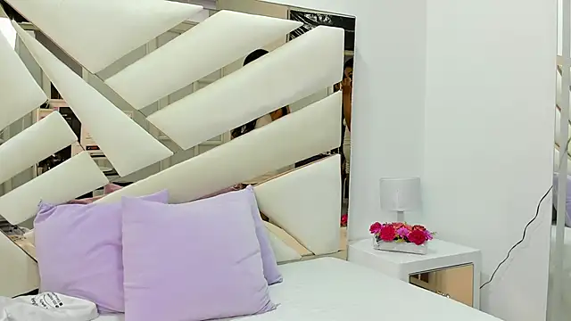 Naughty  Mom online show from 03/11/25, 09:56