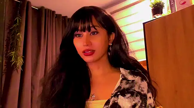 YOURCRISTINAS online show from 01/12/25, 02:30