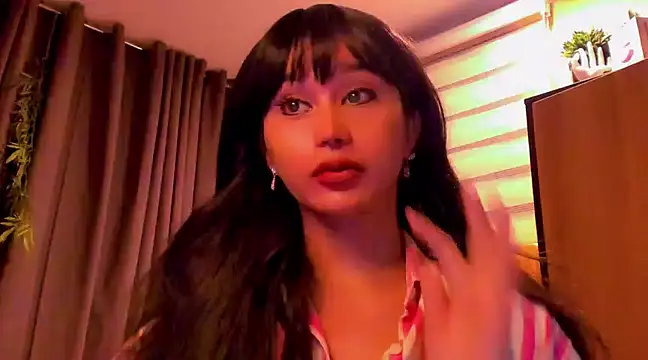 YOURCRISTINAS online show from 02/05/25, 03:52