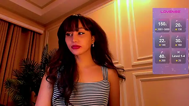 YOURCRISTINAS online show from 12/17/25, 03:23