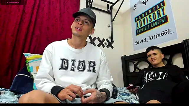 Snapshot of davidlatin66 chatting on 01/21/25, 12:04 davidlatin66 online show from 01/21/25, 12:04