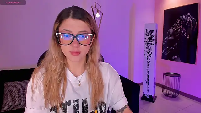 EveBensonX online show from 02/25/26, 12:59