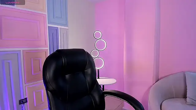 EveBensonX online show from 02/26/26, 07:24