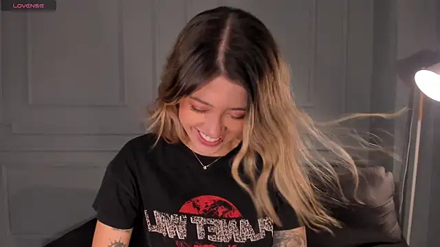 EveBensonX online show from 04/13/26, 08:03