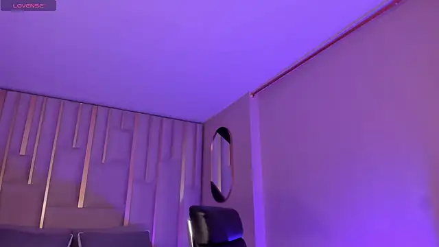 EveBensonX online show from 04/16/26, 09:39