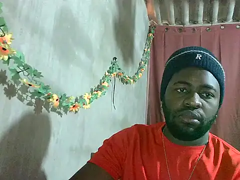 2ocmaxi online show from 12/19/25, 07:32