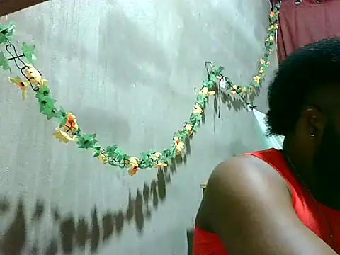 2ocmaxi online show from 04/15/26, 07:58