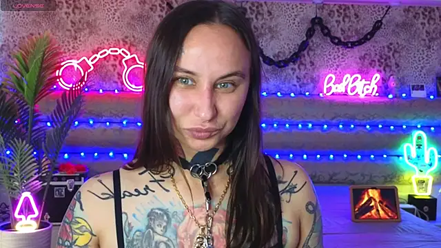 Snapshot of Cool_Freak_ chatting on 05/10/26, 10:31 Cool Freak online show from 05/10/26, 10:31