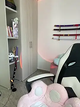 Snapshot of Ale_Lewis chatting on 03/01/25, 02:44 Ale Lewis online show from 03/01/25, 02:44