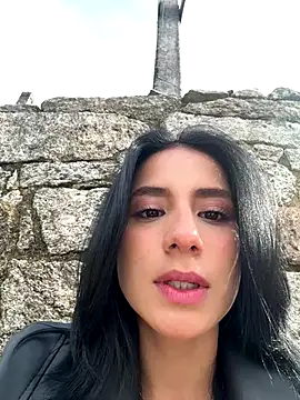 Ale Lewis online show from 11/01/25, 12:29