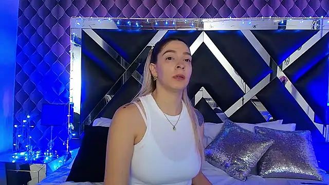 victoriaa lee  online show from 01/05/26, 08:01