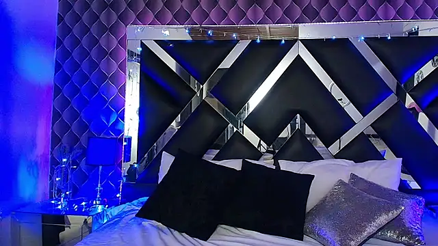 victoriaa lee  online show from 03/19/26, 07:40