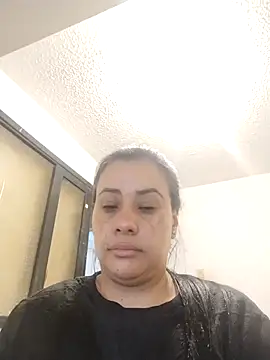 Snapshot of smile_sweetpao chatting on 02/13/25, 02:12 smile sweetpao online show from 02/13/25, 02:12