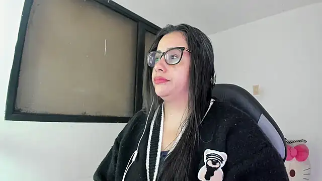 Snapshot of smile_sweetpao chatting on 02/27/25, 03:14 smile sweetpao online show from 02/27/25, 03:14