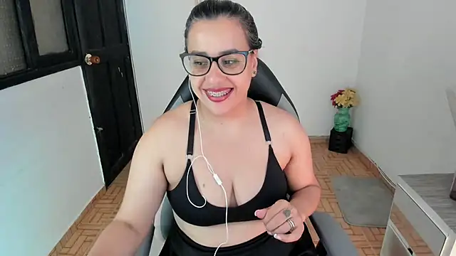 Snapshot of smile_sweetpao chatting on 03/10/25, 06:38 smile sweetpao online show from 03/10/25, 06:38