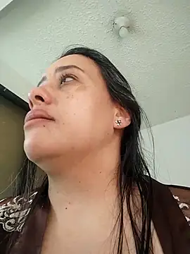 Snapshot of smile_sweetpao chatting on 03/13/25, 06:16 smile sweetpao online show from 03/13/25, 06:16