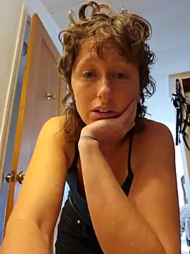 mossy kiss online show from 02/09/25, 05:33