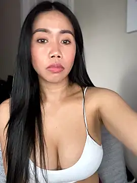 JazzieXo online show from 04/02/26, 09:23