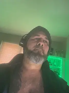 Snapshot of Cristian-Brayan chatting on 01/16/25, 03:35 Cristian-Brayan online show from 01/16/25, 03:35