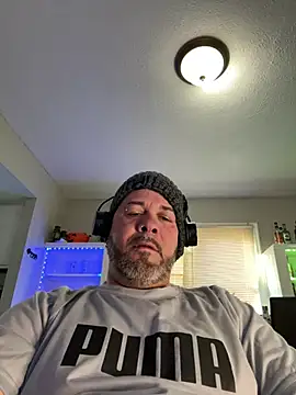 Snapshot of Cristian-Brayan chatting on 03/09/25, 12:53 Cristian-Brayan online show from 03/09/25, 12:53