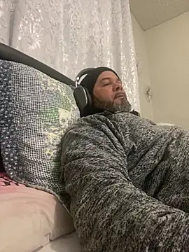 Cristian-Brayan online show from 11/13/25, 04:28