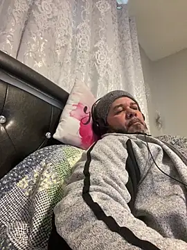 Cristian-Brayan online show from 01/15/26, 04:33