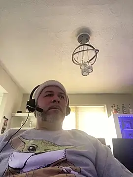 Cristian-Brayan online show from 02/05/26, 03:16