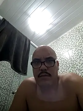 Snapshot of RobertoBuzios22 chatting on 03/22/25, 09:53 RobertoBuzios22 online show from 03/22/25, 09:53