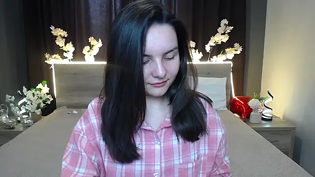 JasmineAsha online show from 04/15/26, 07:26