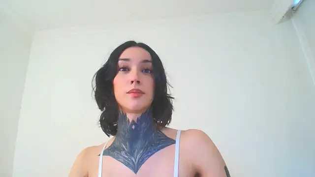 Snapshot of All_yours555 chatting on 04/08/26, 09:26 All yours555 online show from 04/08/26, 09:26