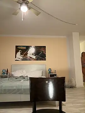 Naomisroom online show from 01/14/25, 10:55