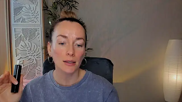 RebeccaMartinez online show from 02/23/26, 06:33