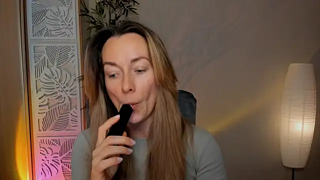 RebeccaMartinez online show from 02/26/26, 12:15