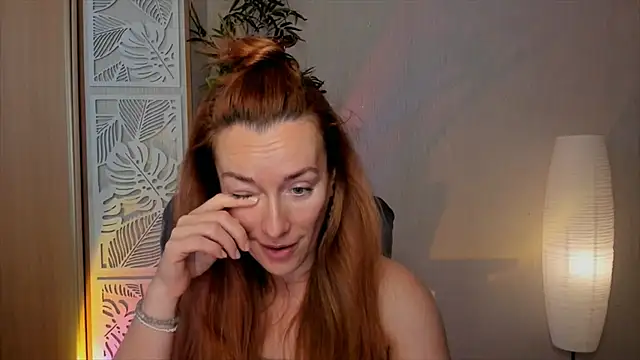 RebeccaMartinez online show from 04/06/26, 06:25