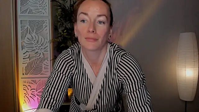 Snapshot of RebeccaMartinez chatting on 06/03/26, 09:12 RebeccaMartinez online show from 06/03/26, 09:12