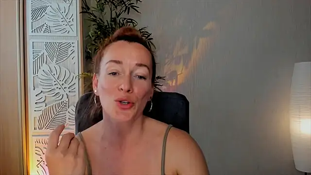Snapshot of RebeccaMartinez chatting on 06/07/26, 08:07 RebeccaMartinez online show from 06/07/26, 08:07