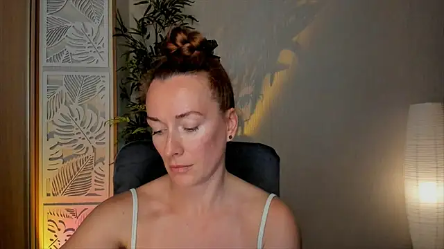Snapshot of RebeccaMartinez chatting on 06/13/26, 08:01 RebeccaMartinez online show from 06/13/26, 08:01