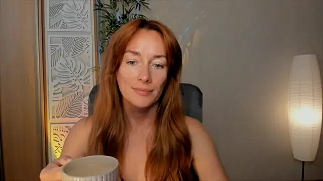 Snapshot of RebeccaMartinez chatting on 07/02/26, 12:00 RebeccaMartinez online show from 07/02/26, 12:00