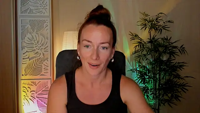 Snapshot of RebeccaMartinez chatting on 07/24/26, 10:46 RebeccaMartinez online show from 07/24/26, 10:46