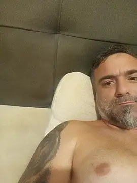 Snapshot of wifesfuckerpu chatting on 09/19/25, 01:51 wifesfuckerpu online show from 09/19/25, 01:51