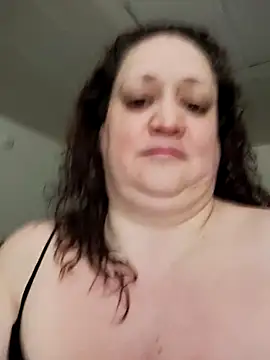 Snapshot of moonlightprincess0611 chatting on 03/04/25, 09:00 moonlightprincess0611 online show from 03/04/25, 09:00