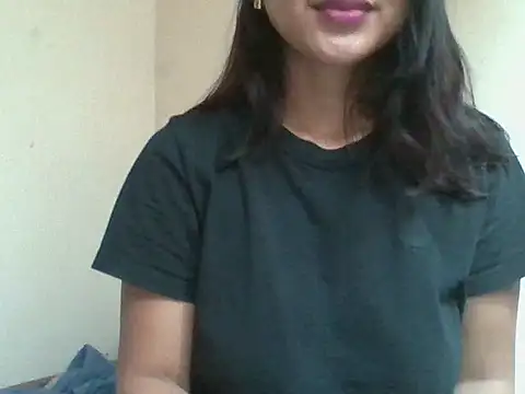  smiling4u  online show from 06/06/26, 06:07